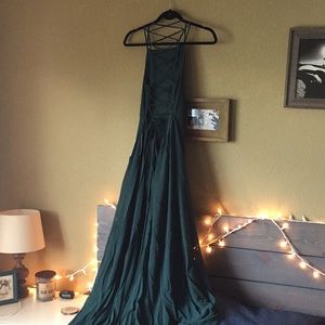 Lulu's Dresses - LuLus “Strappy To Be Here” -Forest Green Lulu's Dresses - LuLus “Strappy To Be Here” -Forest Green